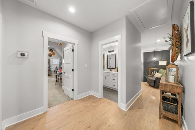 2862 Benton Ridge Rd, Palmyra, TN 37142