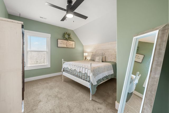 2862 Benton Ridge Rd, Palmyra, TN 37142