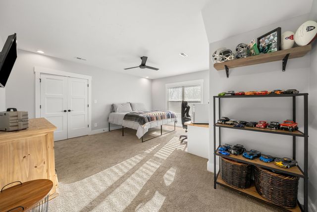 2862 Benton Ridge Rd, Palmyra, TN 37142