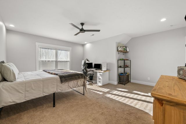 2862 Benton Ridge Rd, Palmyra, TN 37142