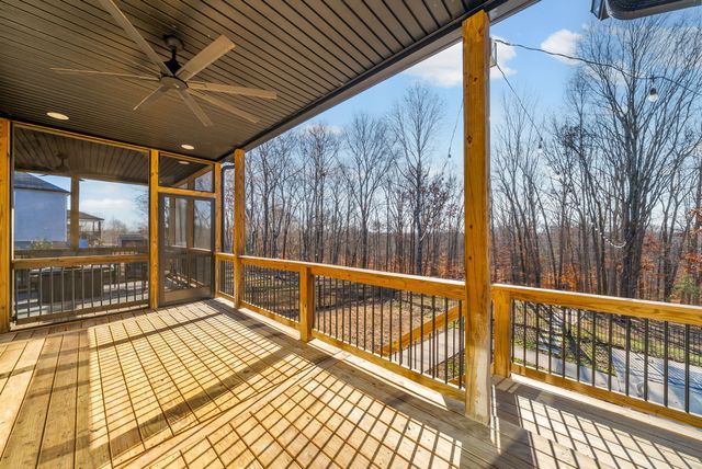 2862 Benton Ridge Rd, Palmyra, TN 37142