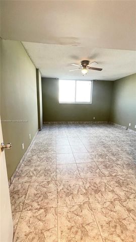 3703 NE 166th St 602, North Miami Beach, FL 33160