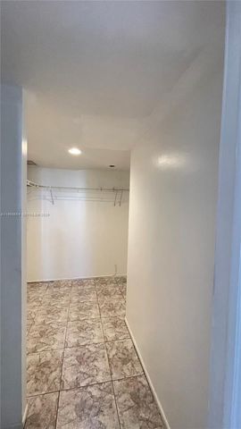 3703 NE 166th St 602, North Miami Beach, FL 33160