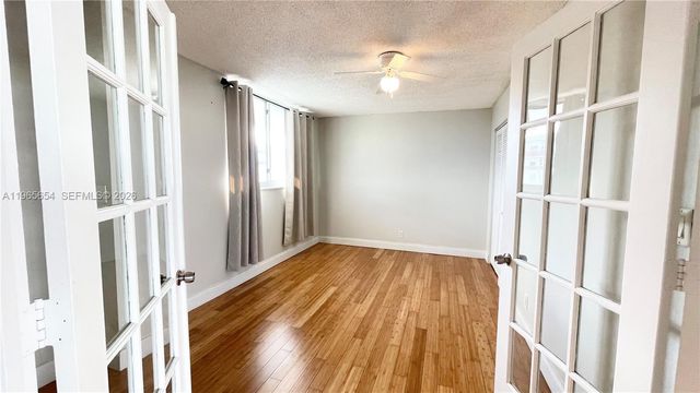 3703 NE 166th St 602, North Miami Beach, FL 33160