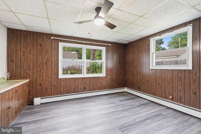 608 BENTON LN, Morrisville, PA 19067