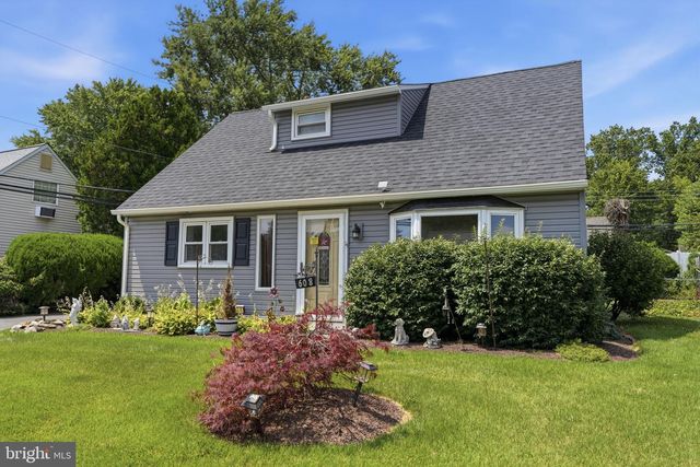 608 BENTON LN, Morrisville, PA 19067