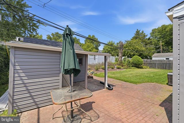 608 BENTON LN, Morrisville, PA 19067
