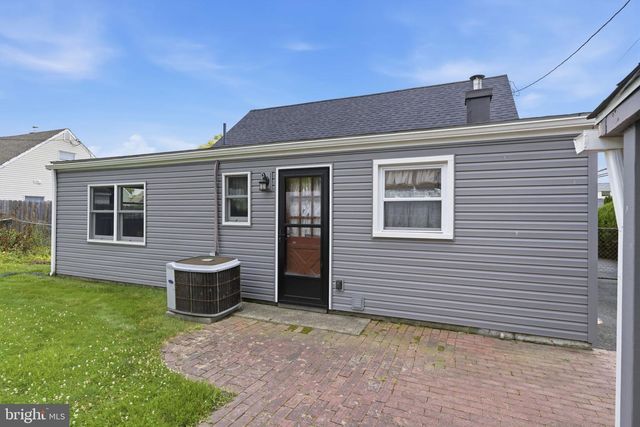 608 BENTON LN, Morrisville, PA 19067