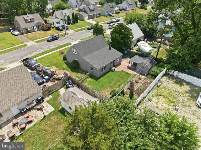 608 BENTON LN, Morrisville, PA 19067