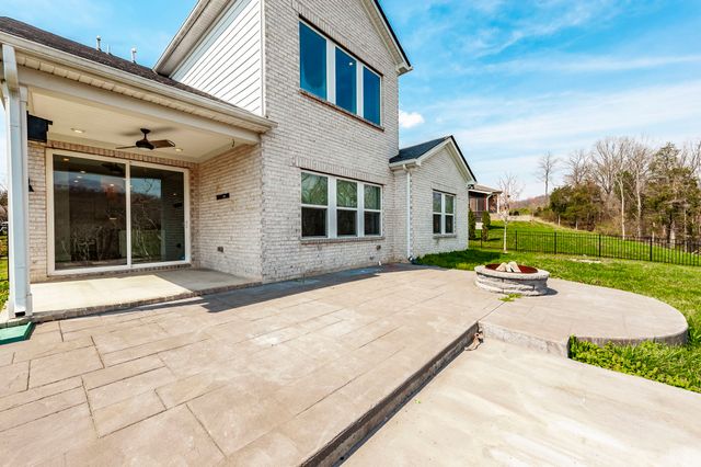 535 Fall Creek Cir, Goodlettsville, TN 37072