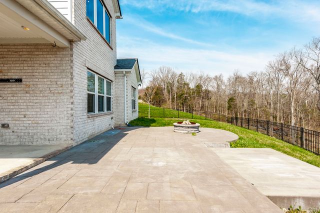 535 Fall Creek Cir, Goodlettsville, TN 37072