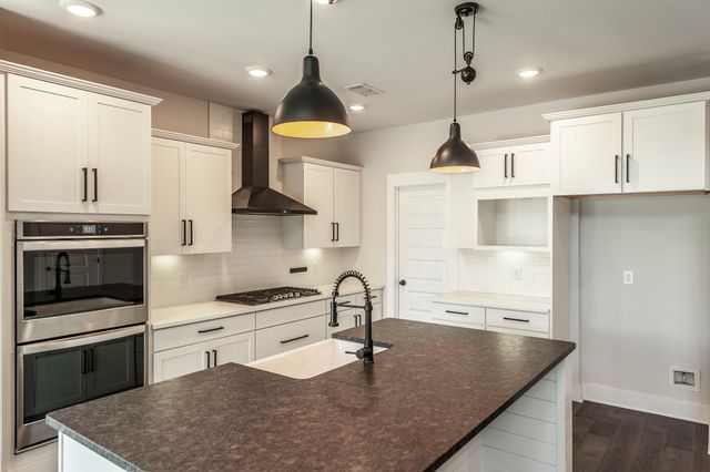 535 Fall Creek Cir, Goodlettsville, TN 37072