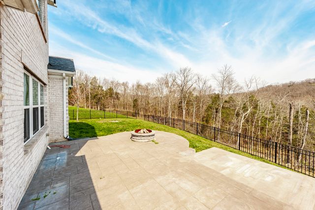 535 Fall Creek Cir, Goodlettsville, TN 37072