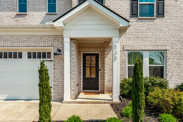535 Fall Creek Cir, Goodlettsville, TN 37072