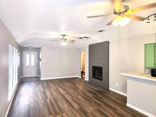 1007 Mitchell Lane, Burleson, TX 76028