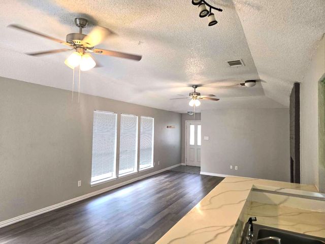 1007 Mitchell Lane, Burleson, TX 76028