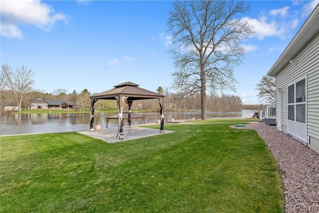 9719 Ethel Road, Clay, NY 13029