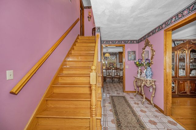 80 Sesame Street, Tewksbury, MA 01876