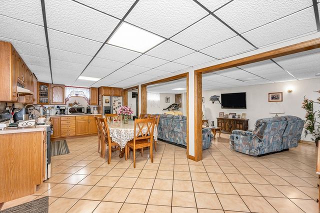 80 Sesame Street, Tewksbury, MA 01876