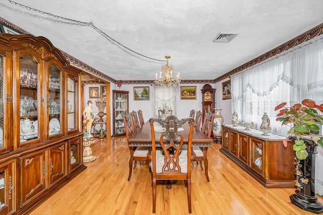 80 Sesame Street, Tewksbury, MA 01876