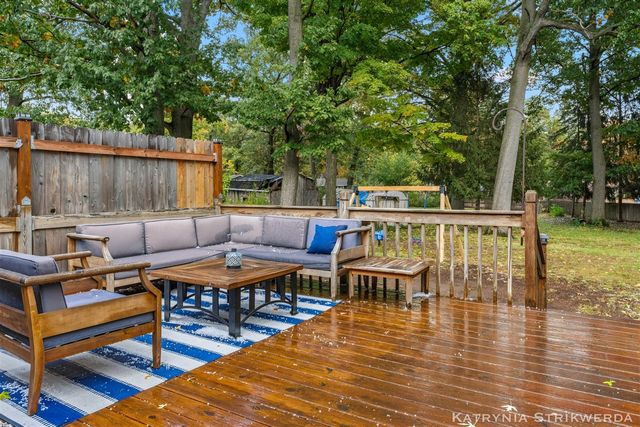 4554 Bekinshire Drive, Comstock Park, MI 49321