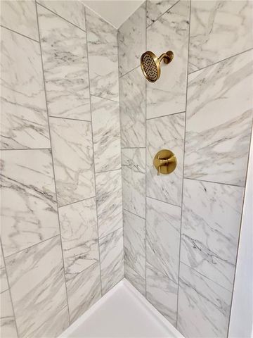 704 Chaucer Lane, Warrensburg, MO 64093