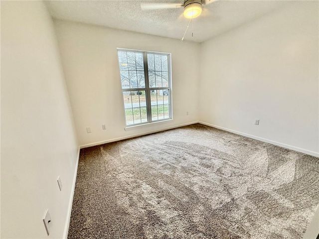 704 Chaucer Lane, Warrensburg, MO 64093