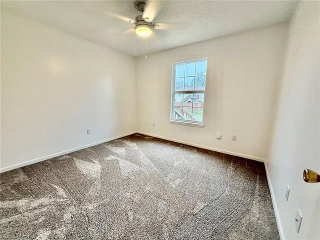 704 Chaucer Lane, Warrensburg, MO 64093