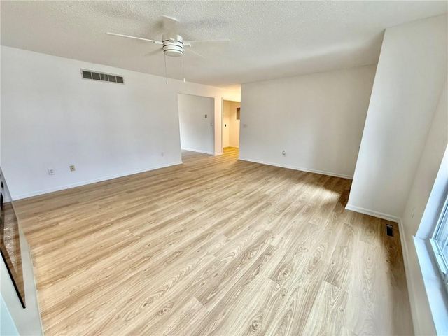 704 Chaucer Lane, Warrensburg, MO 64093