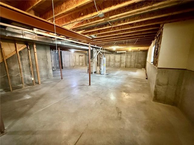 704 Chaucer Lane, Warrensburg, MO 64093