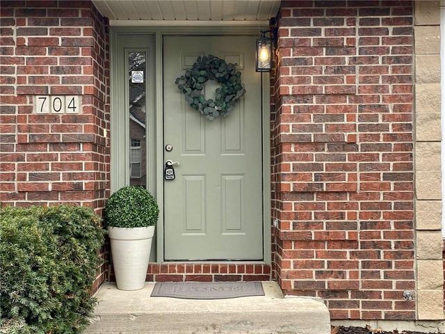 704 Chaucer Lane, Warrensburg, MO 64093