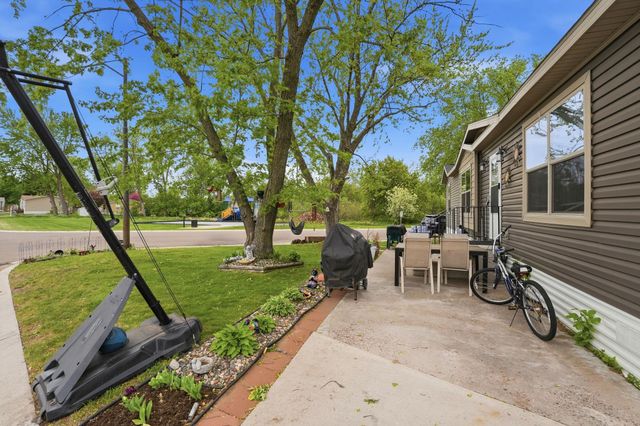 10488 Pierce Street NE, Blaine, MN 55434