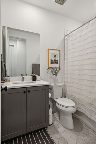 2042 Edison Park Ln, Nashville, TN 37209