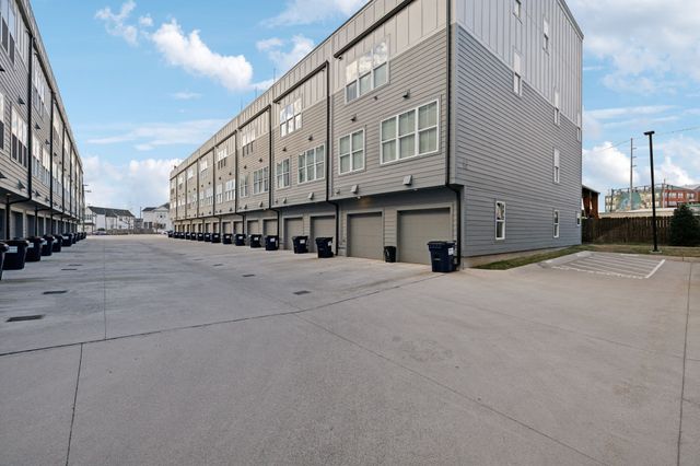 2042 Edison Park Ln, Nashville, TN 37209