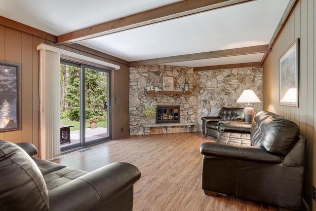 S54W23631 Maple Hill COURT, Waukesha, WI 53189