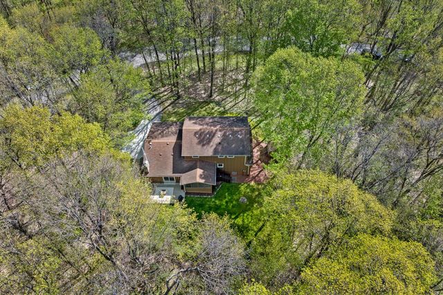 S54W23631 Maple Hill COURT, Waukesha, WI 53189