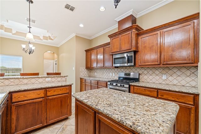 8250 Merlin Pl, Corpus Christi, TX 78414
