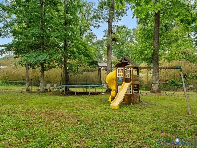 2335 Wistar St, Henrico, VA 23294