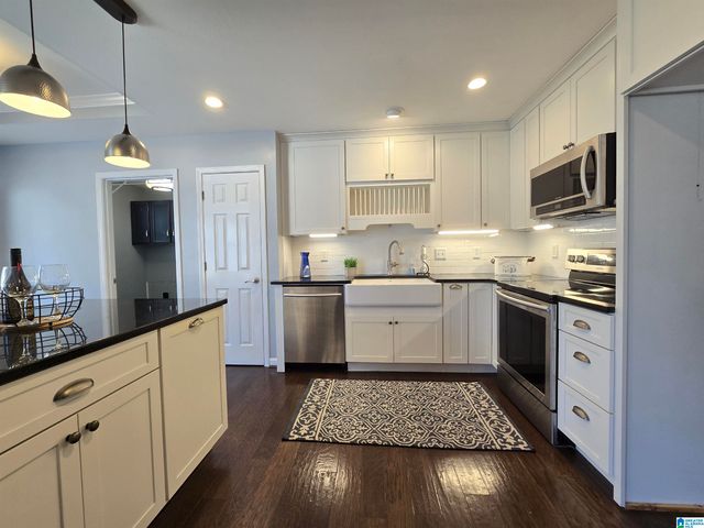 181 SILVERSTONE LANE, Alabaster, AL 35007