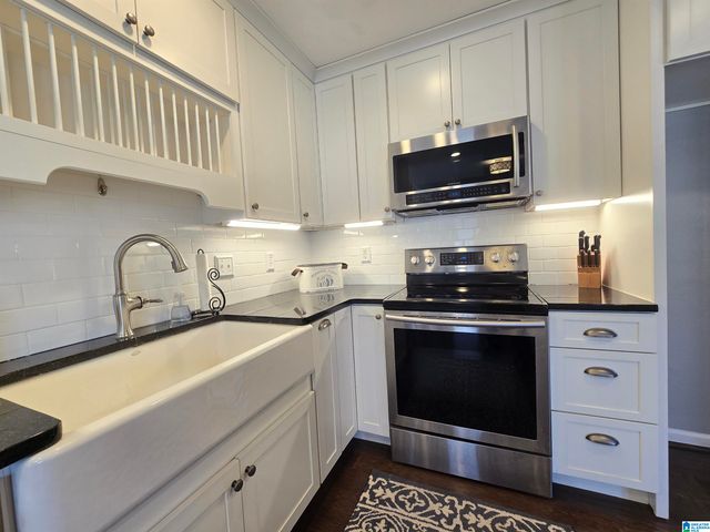 181 SILVERSTONE LANE, Alabaster, AL 35007