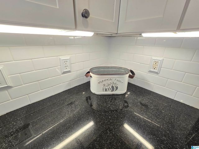 181 SILVERSTONE LANE, Alabaster, AL 35007