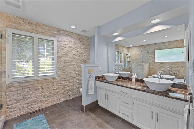 12705 EATON Circle, Leawood, KS 66209