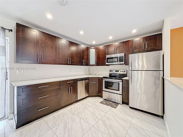 2686 NW 60th Way 169, Sunrise, FL 33313