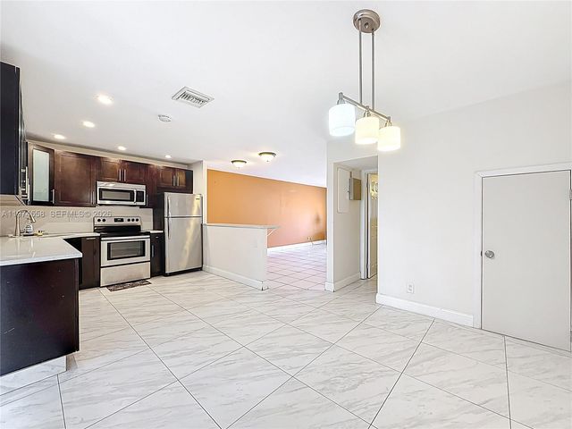 2686 NW 60th Way 169, Sunrise, FL 33313