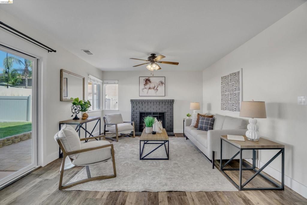Image 15 of property listing at 4151 Blossom Ct, Oakley, CA 94561