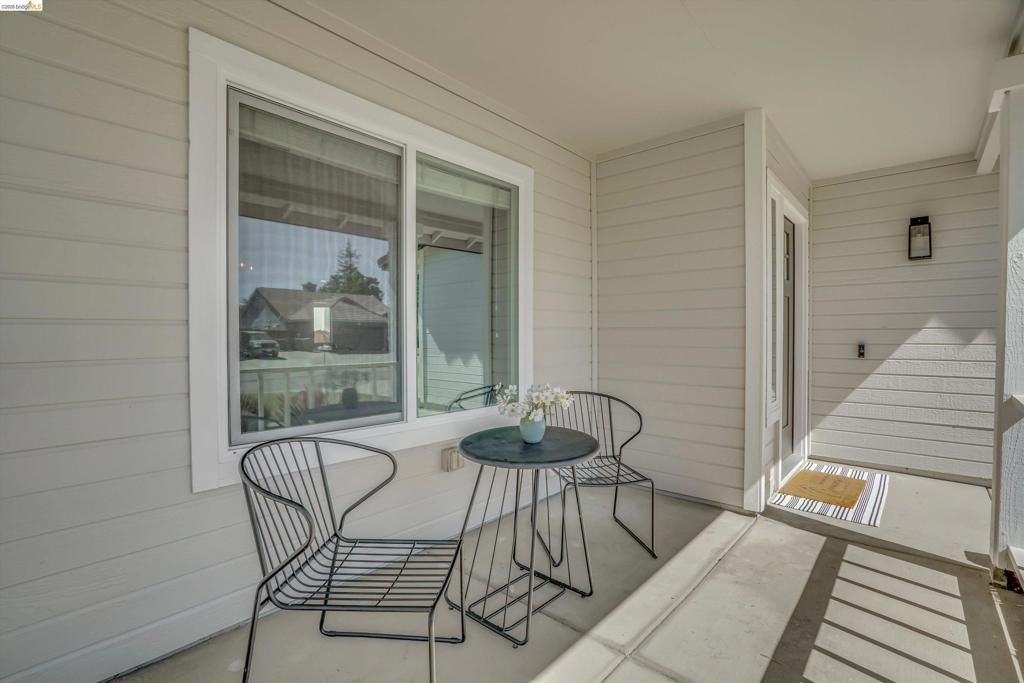 Image 5 of property listing at 4151 Blossom Ct, Oakley, CA 94561