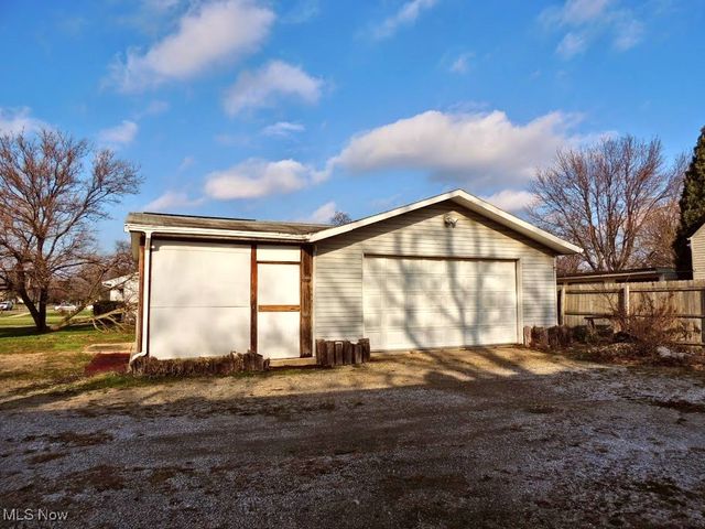 23781 Columbus Road, Bedford Heights, OH 44146