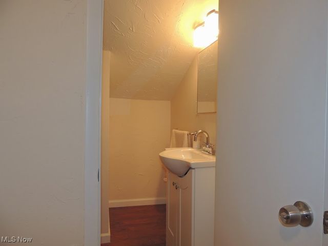 23781 Columbus Road, Bedford Heights, OH 44146