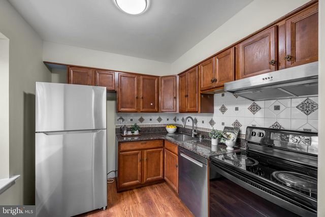 5822 BURKE MANOR CT, Burke, VA 22015