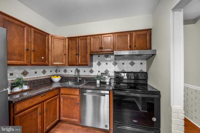 5822 BURKE MANOR CT, Burke, VA 22015